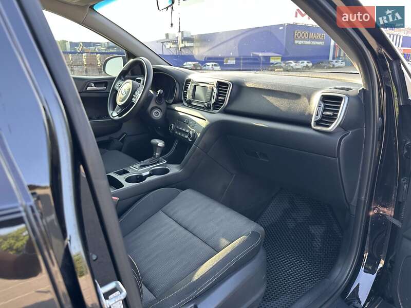 Внедорожник / Кроссовер Kia Sportage 2017 в Кропивницком