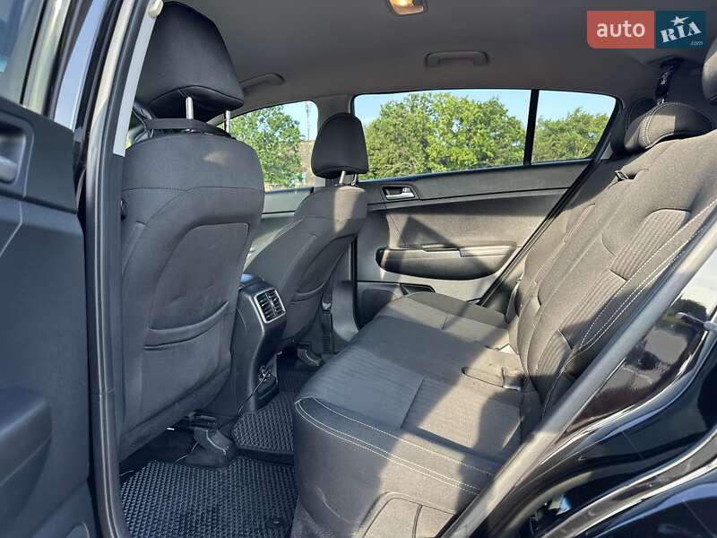 Внедорожник / Кроссовер Kia Sportage 2017 в Кропивницком