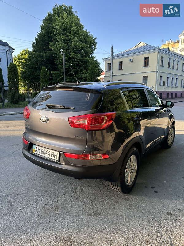 Внедорожник / Кроссовер Kia Sportage 2013 в Житомире
