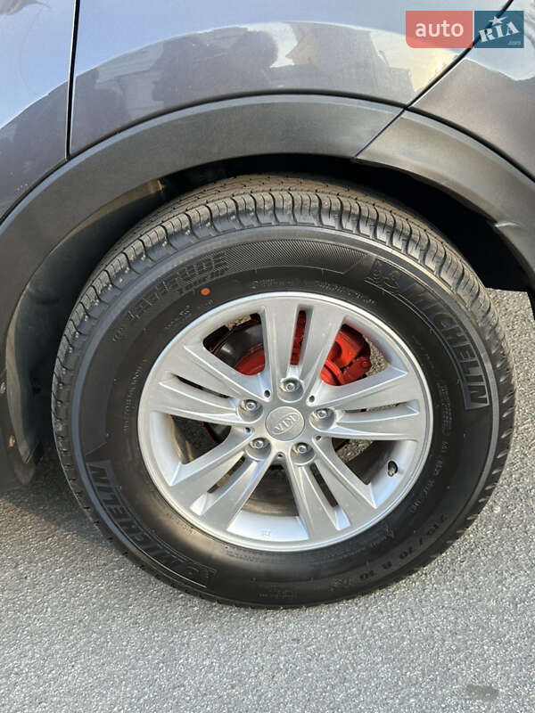 Внедорожник / Кроссовер Kia Sportage 2013 в Житомире