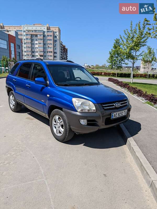 Внедорожник / Кроссовер Kia Sportage 2005 в Днепре