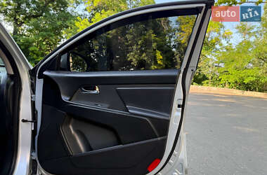 Внедорожник / Кроссовер Kia Sportage 2013 в 