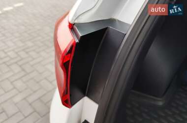 Позашляховик / Кросовер Kia Sportage 2019 в 