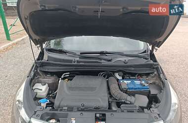 Внедорожник / Кроссовер Kia Sportage 2011 в 