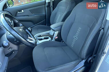Позашляховик / Кросовер Kia Sportage 2015 в 