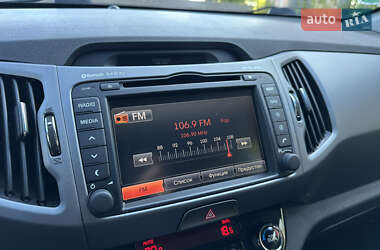 Позашляховик / Кросовер Kia Sportage 2015 в 