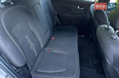 Позашляховик / Кросовер Kia Sportage 2015 в 