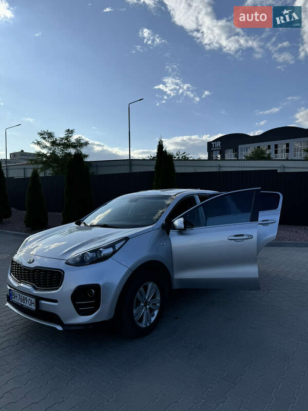 Внедорожник / Кроссовер Kia Sportage 2016 в Тернополе