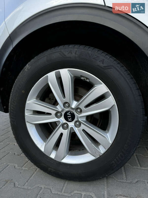 Внедорожник / Кроссовер Kia Sportage 2016 в Тернополе