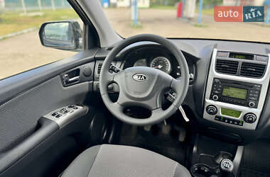 Позашляховик / Кросовер Kia Sportage 2010 в 