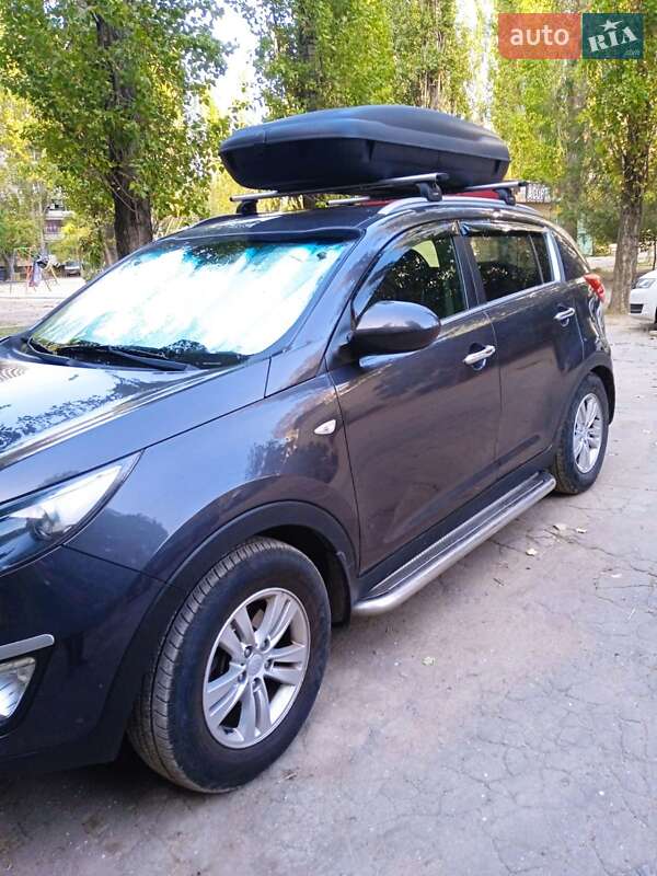 Позашляховик / Кросовер Kia Sportage 2011 в Миколаєві