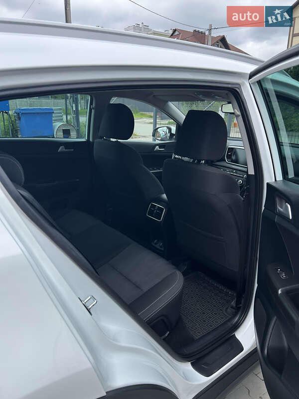Позашляховик / Кросовер Kia Sportage 2021 в Києві