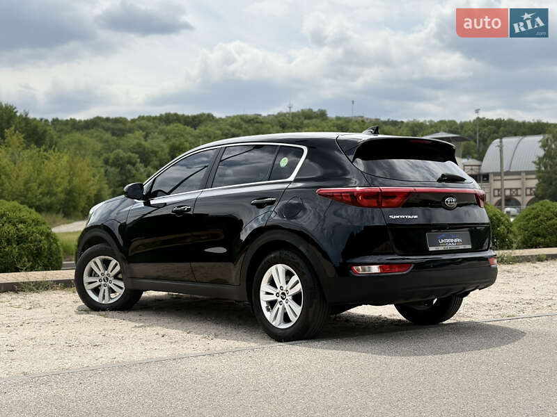 Внедорожник / Кроссовер Kia Sportage 2016 в Днепре