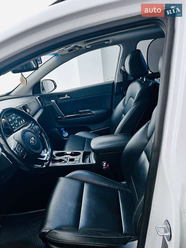 Внедорожник / Кроссовер Kia Sportage 2016 в Одессе