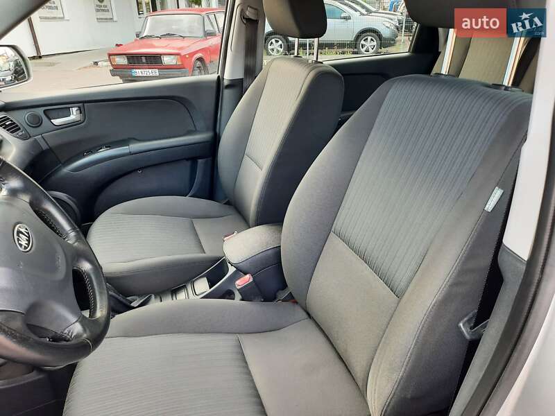 Внедорожник / Кроссовер Kia Sportage 2009 в Полтаве