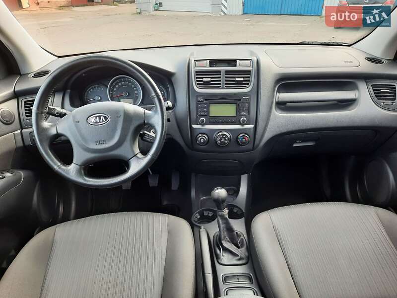 Внедорожник / Кроссовер Kia Sportage 2009 в Полтаве