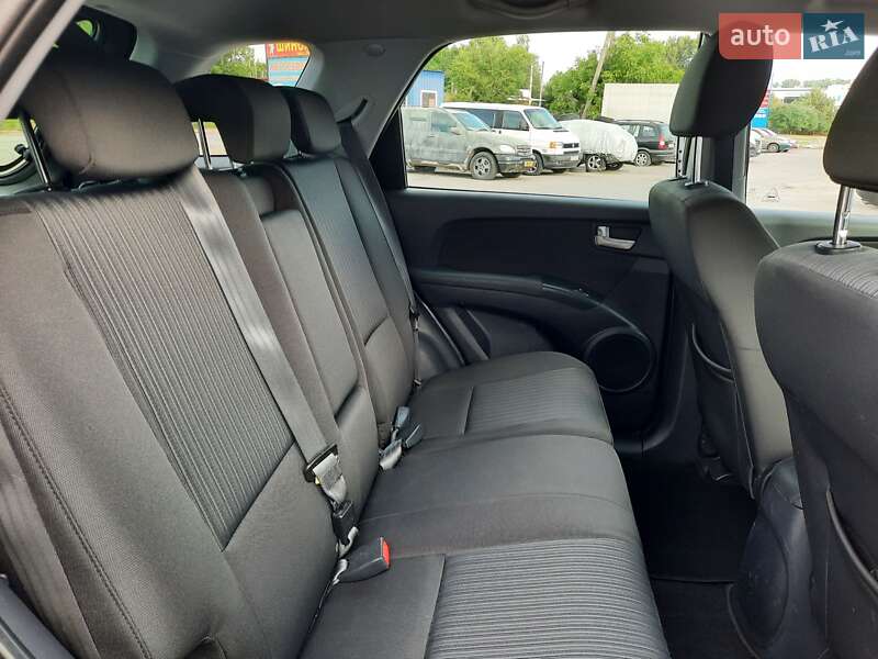 Внедорожник / Кроссовер Kia Sportage 2009 в Полтаве