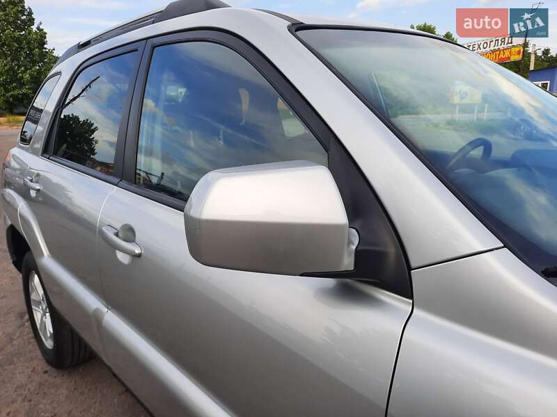 Внедорожник / Кроссовер Kia Sportage 2009 в Полтаве