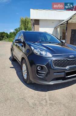 Внедорожник / Кроссовер Kia Sportage 2016 в Шостке