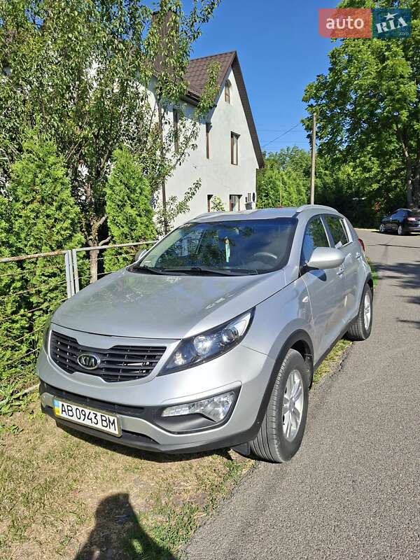Внедорожник / Кроссовер Kia Sportage 2011 в Ладыжине