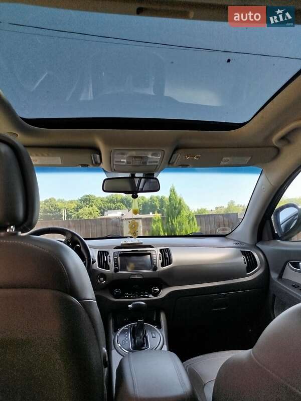 Внедорожник / Кроссовер Kia Sportage 2012 в Яворове