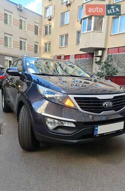 Позашляховик / Кросовер Kia Sportage 2012 в Києві
