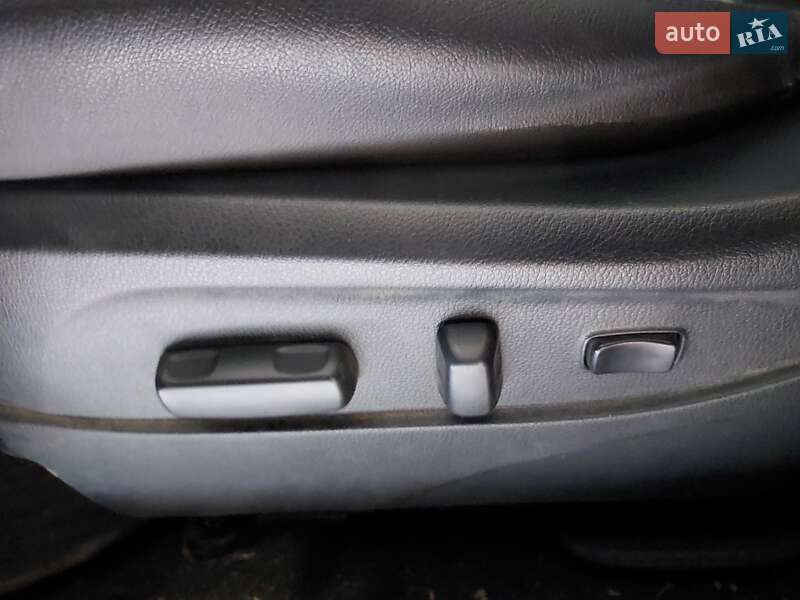 Внедорожник / Кроссовер Kia Sportage 2012 в Киеве фото 6 Внедорожник / Кроссовер Kia Sportage 2012 в Киеве