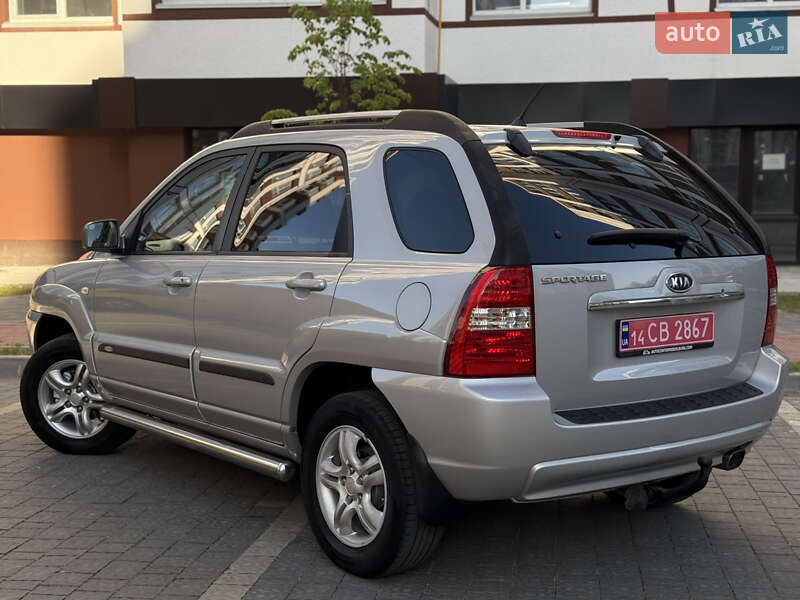 Позашляховик / Кросовер Kia Sportage 2008 в Івано-Франківську