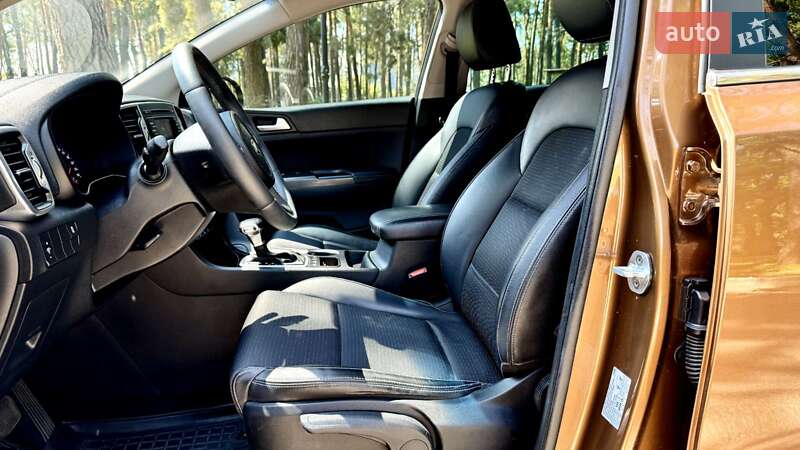 Внедорожник / Кроссовер Kia Sportage 2016 в Чернигове