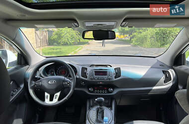 Позашляховик / Кросовер Kia Sportage 2011 в 