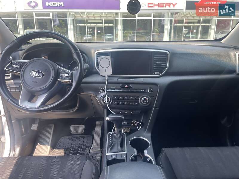 Позашляховик / Кросовер Kia Sportage 2021 в Львові