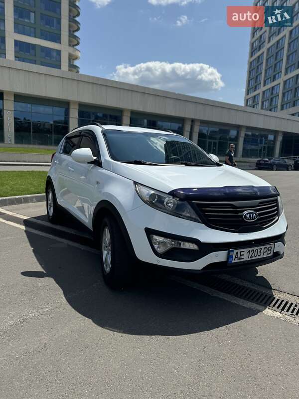 Позашляховик / Кросовер Kia Sportage 2012 в Дніпрі