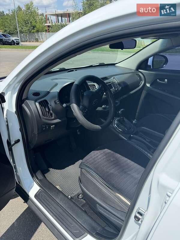 Позашляховик / Кросовер Kia Sportage 2012 в Дніпрі