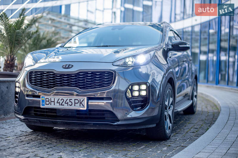 Позашляховик / Кросовер Kia Sportage 2016 в Одесі