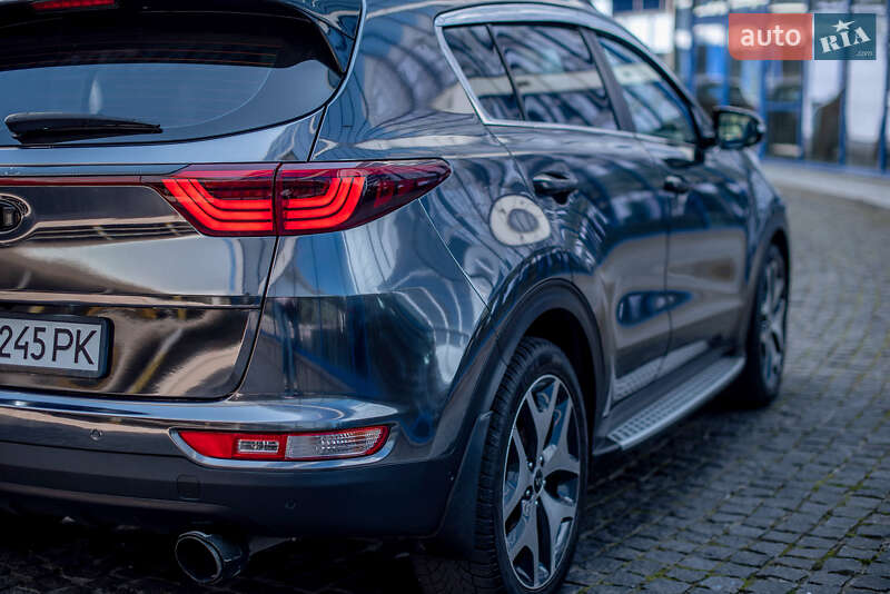 Позашляховик / Кросовер Kia Sportage 2016 в Одесі