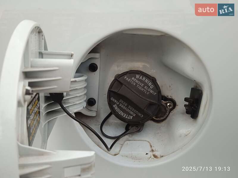 Позашляховик / Кросовер Kia Sportage 2011 в Запоріжжі