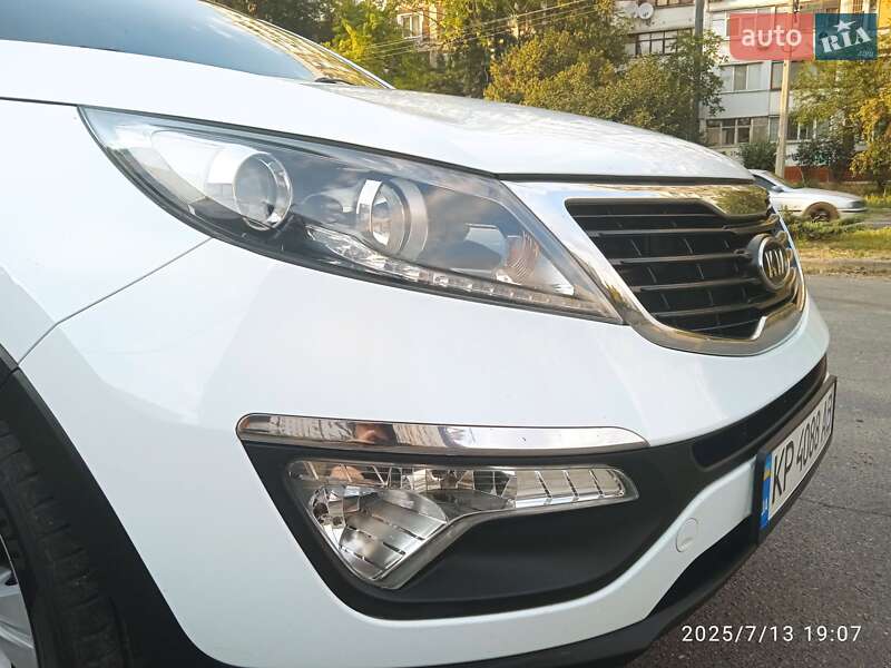 Позашляховик / Кросовер Kia Sportage 2011 в Запоріжжі