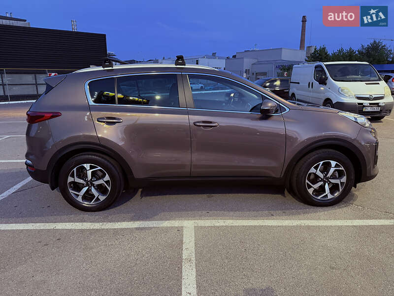 Позашляховик / Кросовер Kia Sportage 2018 в Львові