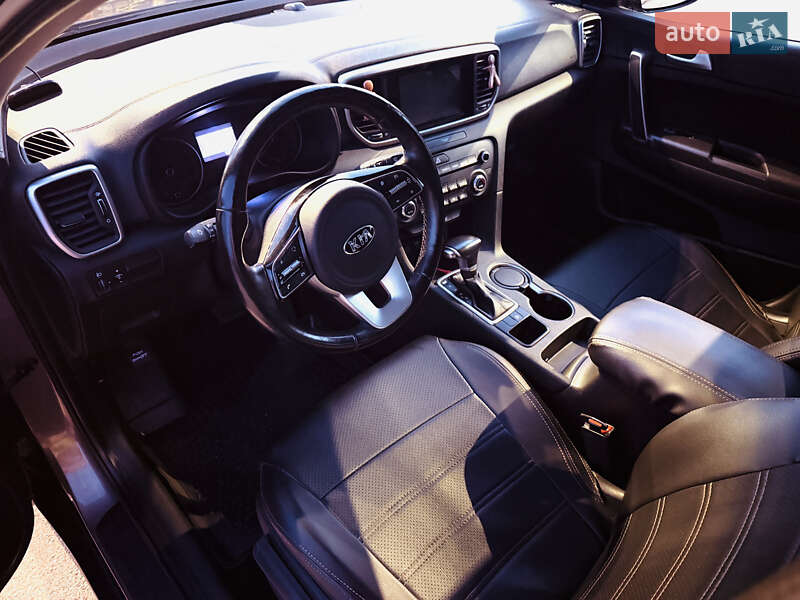 Позашляховик / Кросовер Kia Sportage 2018 в Львові