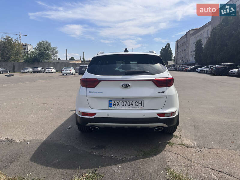 Позашляховик / Кросовер Kia Sportage 2016 в Києві