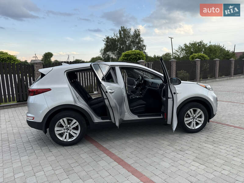 Позашляховик / Кросовер Kia Sportage 2015 в Старокостянтинові