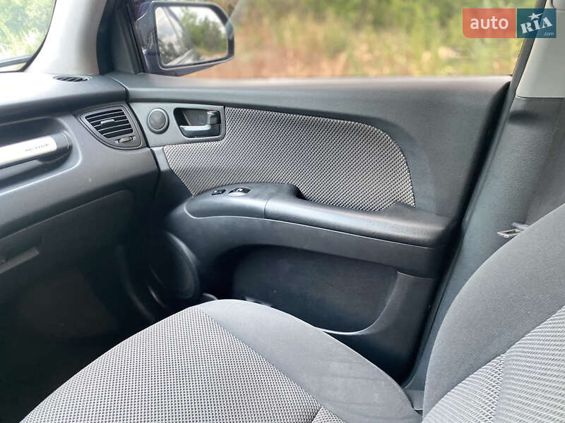 Внедорожник / Кроссовер Kia Sportage 2008 в Белой Церкви