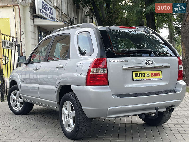 Позашляховик / Кросовер Kia Sportage 2006 в Миколаєві