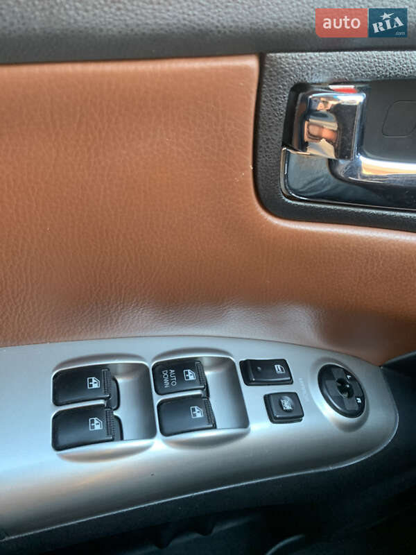 Позашляховик / Кросовер Kia Sportage 2007 в Івано-Франківську