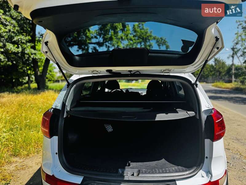 Позашляховик / Кросовер Kia Sportage 2012 в Миколаєві