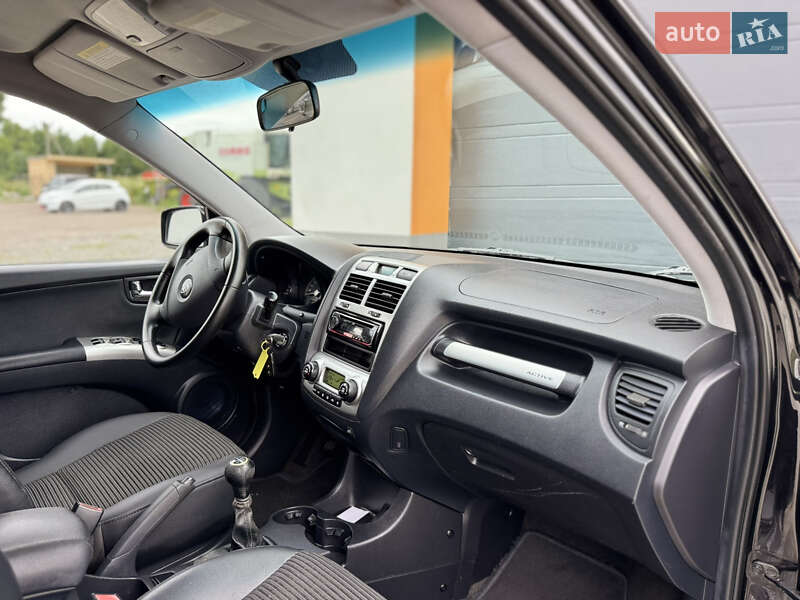 Позашляховик / Кросовер Kia Sportage 2007 в Рівному