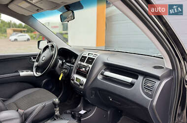 Внедорожник / Кроссовер Kia Sportage 2007 в 