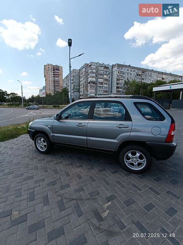 Внедорожник / Кроссовер Kia Sportage 2007 в Запорожье
