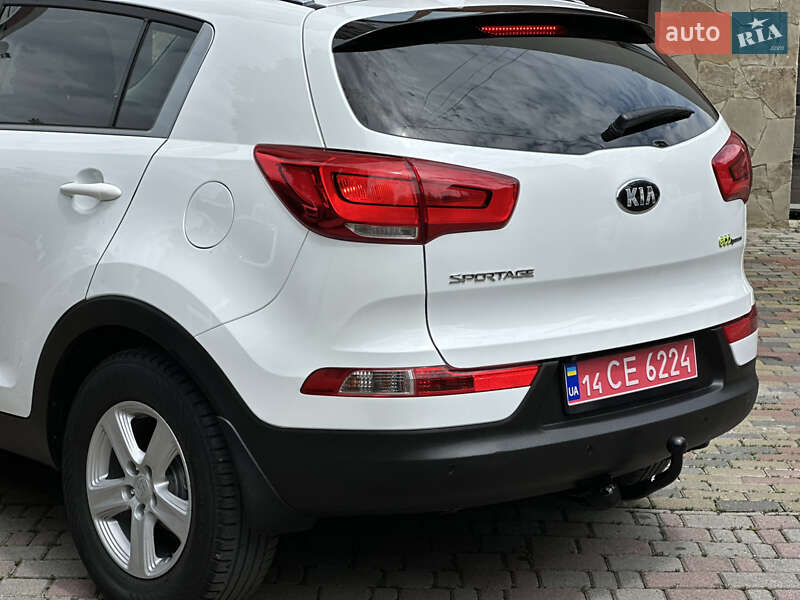 Внедорожник / Кроссовер Kia Sportage 2014 в Надворной