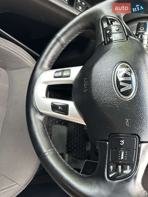 Внедорожник / Кроссовер Kia Sportage 2014 в Надворной